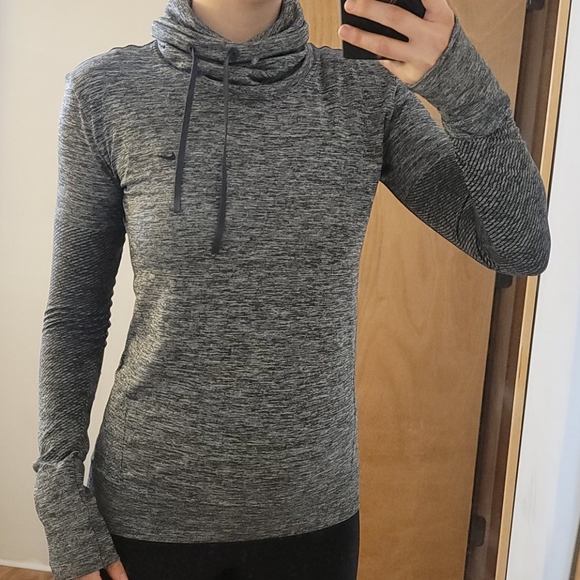 Nike Other - Dri-fit gray Nike active top Size small